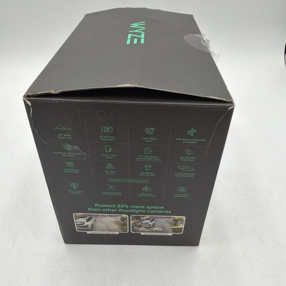WYZE Wired Outdoor Wi-Fi Floodlight v2 Home Security Camera 2K Video BLACK